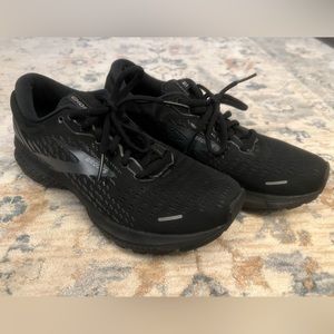 Brooks Ghost 13 - black - size 8
